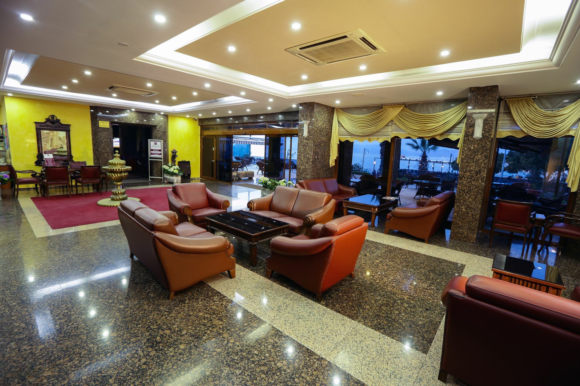 Kayhanbey Hotel Κουσάντασι Εξωτερικό φωτογραφία